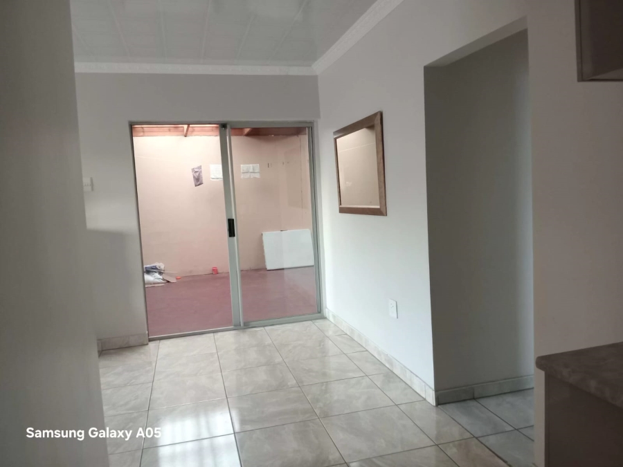 5 Bedroom Property for Sale in Voorbrug Western Cape